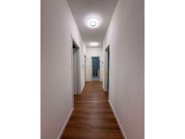 Tirane, jepet me qera apartament 2+1 Kati 5, 105 m² 700 € (KOMPLEKSI OASSIS)   UNA55313