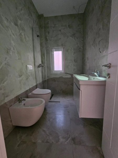 SHITET APARTAMENT 2+1 /RRUGA KAVAJES_PRANE XHAMISE  DINE HOXHA 📍