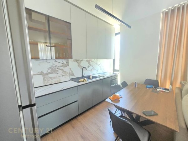 Tirane, jepet me qera apartament 1+1 Kati 2, 65 m² 450 € (Bulevardi i Ri)