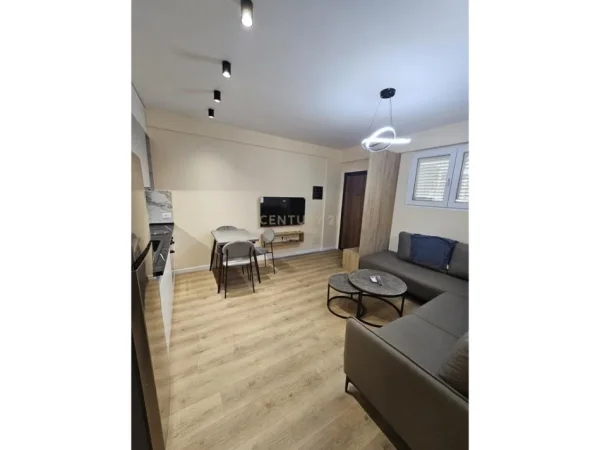 Tirane, shitet apartament 1+1 Kati 2, 55 m² 99.000 € (Kodra e Diellit, Tiranë)
