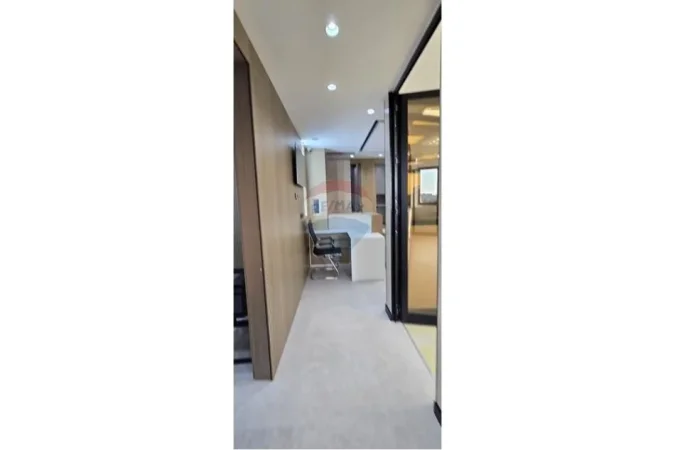 Tirane, shes ambjent biznesi Kati 2, 105 m² 295.000 € (KOMPLEKSI ASL)
