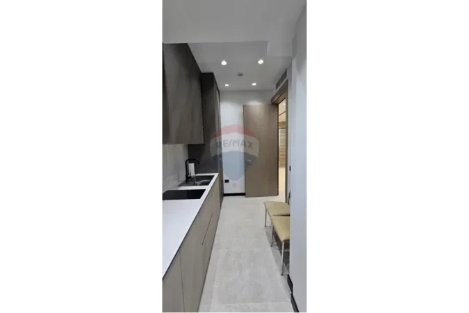 Tirane, shes ambjent biznesi Kati 2, 105 m² 295.000 € (KOMPLEKSI ASL)