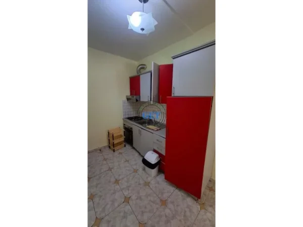 Durres, jepet me qera apartament 1+1 Kati 4, 60 m² 450 € (Plazh Iliria)