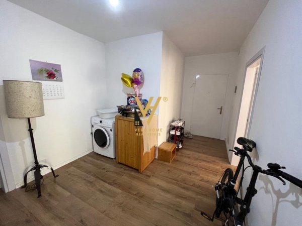 Tirane, shitet apartament 2+1+Ballkon Kati 3, 81 m² 155.000 € (BRRYL)