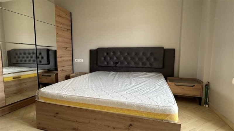 Tirane, jepet me qera apartament 2+1 Kati 4, 88 m² 750 € (OXHAKU)