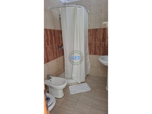 Durres, jepet me qera apartament 1+1 Kati 4, 60 m² 450 € (Plazh Iliria)