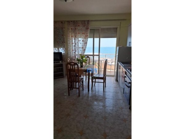 Durres, jepet me qera apartament 1+1 Kati 4, 60 m² 450 € (Plazh Iliria)