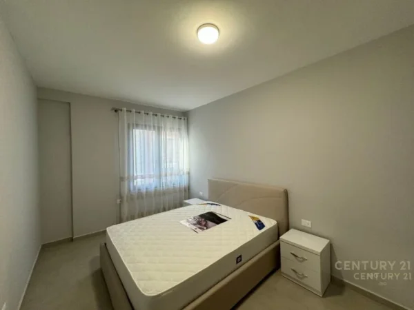 Tirane, jepet me qera apartament 2+1 Kati 3, 105 m² 650 € (Kodra e Diellit)