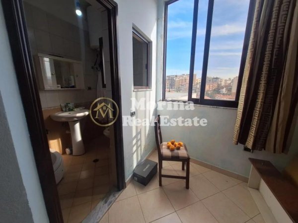 Tirane, jepet me qera apartament 2+1 Kati 4, 120 m² 450 € (Ali Demi)