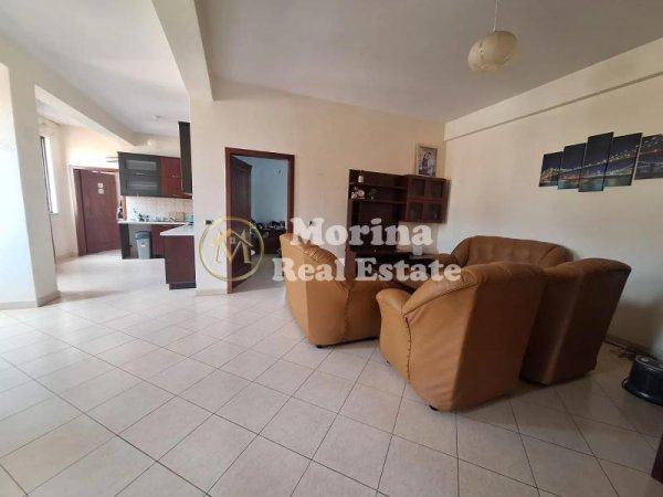 Tirane, jepet me qera apartament 2+1 Kati 4, 120 m² 450 € (Ali Demi)
