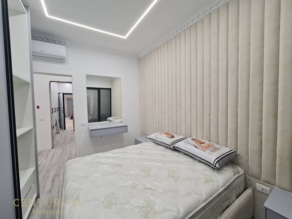 Tirane, jepet me qera apartament 2+1 Kati 3, 110 m² 1.200 € (Liqeni Thate)