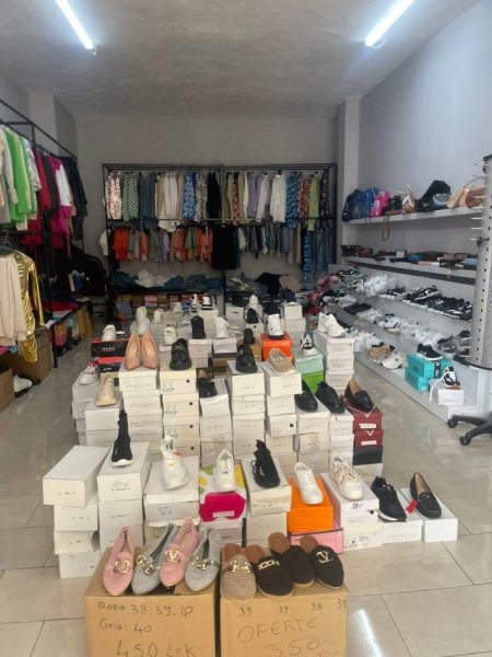Tirane, SHITET BIZNESI 15.000 € SË BASHKU ME INVENTARIN .