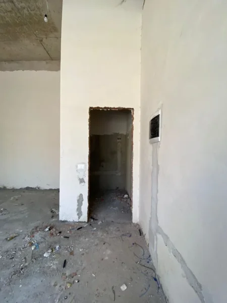 Tirane, jepet me qera ambjent biznesi Kati 1, 42 m² 450 € (Ish -Parku)