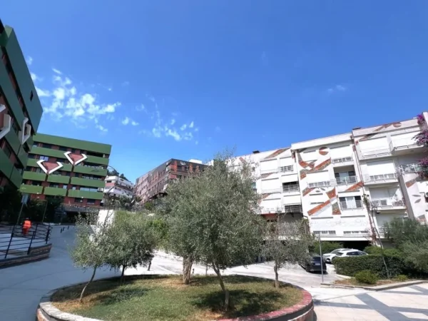 Tirane, shitet apartament 3+1 , 148 m² 247.000 € (kodra diellit 1 zgjerimi)