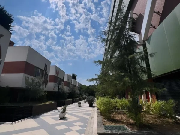 Tirane, shitet apartament 3+1 , 148 m² 247.000 € (kodra diellit 1 zgjerimi)