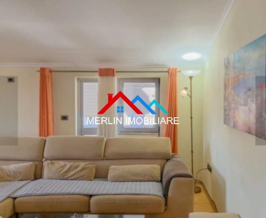 Tirane, jepet me qera apartament 2+1+Ballkon Kati 4, 110 m² 700 € (Rruga Muhamet Gjollesha)