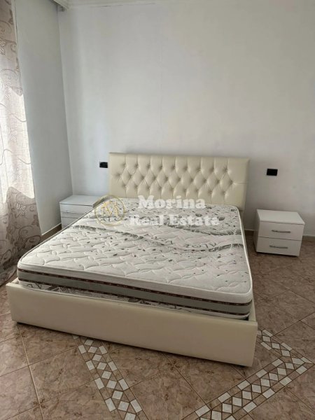 Tirane, jepet me qera apartament 2+1 Kati 1, 80 m² 600 € (Vila Gold)