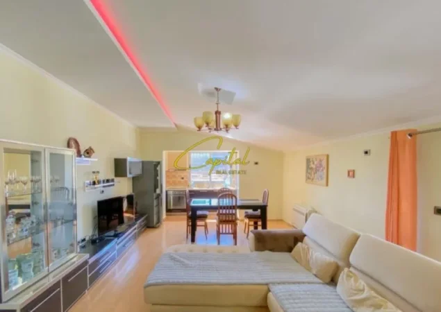 Tirane, jepet me qera apartament 2+1 Kati 4, 110 m² 700 € (21 DHJETORI)