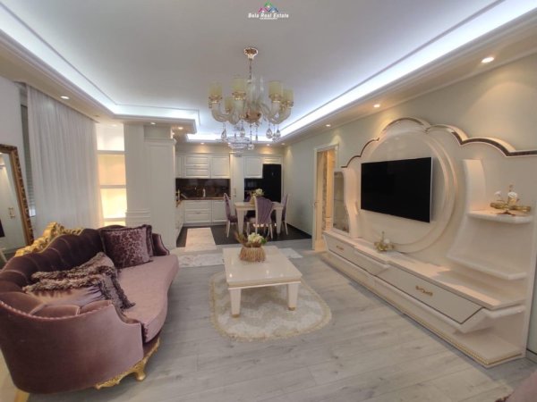 Tirane, shitet apartament 3+1+Ballkon Kati 2, 152 m² 250.000 € (Porcelan, Rruga Xhanfize Keko, prane UET)
