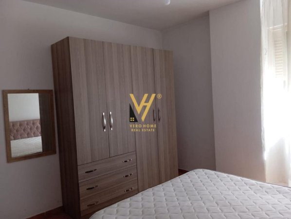Tirane, jepet me qera apartament 1+1+Ballkon Kati 3, 65 m² 400 € (ASTIR)