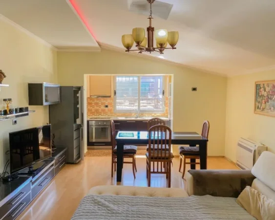 Tirane, jepet me qera apartament 2+1 Kati 4, 110 m² 700 € (vasil shanto)
