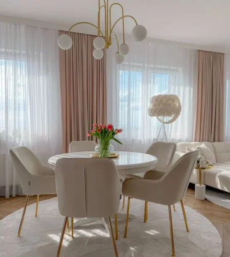 Tirane, shitet apartament 3+1 , 166 m² (qender)