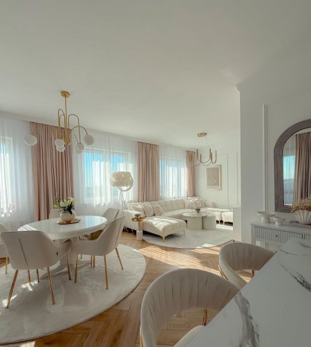 Tirane, shitet apartament 3+1 , 166 m² (qender)