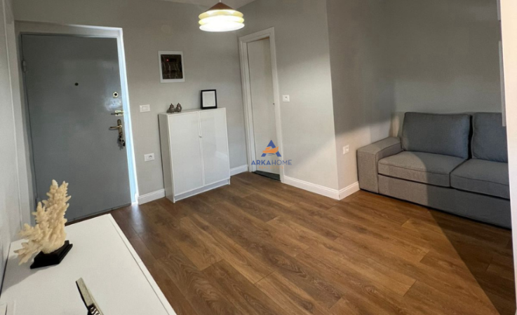 Tirane, jepet me qera apartament 1+1 Kati 3, 52 m² 400 € (RRUGA BARDHYL)