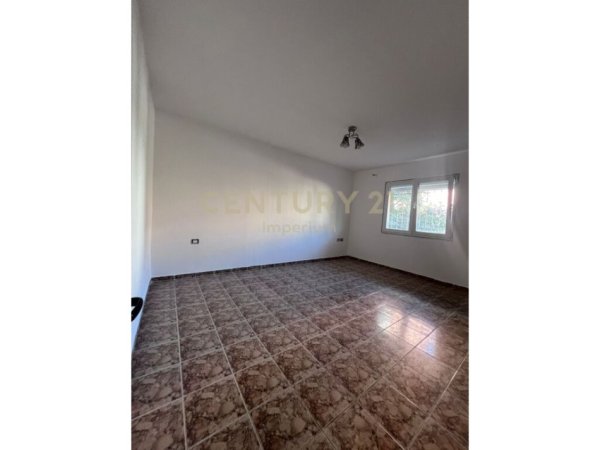 Tirane, shes apartament 1+1 , 64 m² 61.000 € (Kombinat)