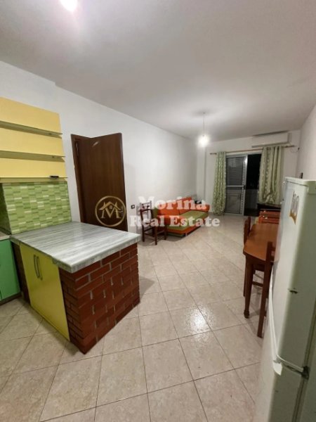 Tirane, jepet me qera apartament 2+1 Kati 2, 90 m² 300 € (Fresku)
