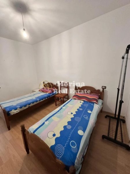 Tirane, jepet me qera apartament 2+1 Kati 2, 90 m² 300 € (Fresku)
