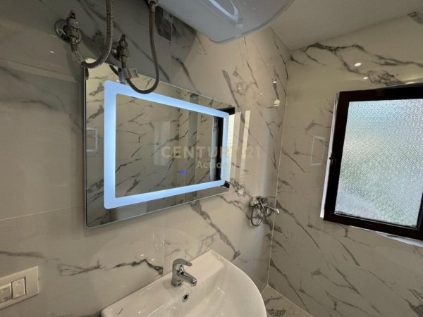 Tirane, shes apartament 1+1 Kati 2, 56 m² 74.900 € (Kombinat)