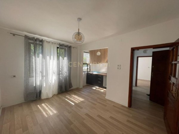 Tirane, shes apartament 1+1 Kati 2, 56 m² 74.900 € (Kombinat)