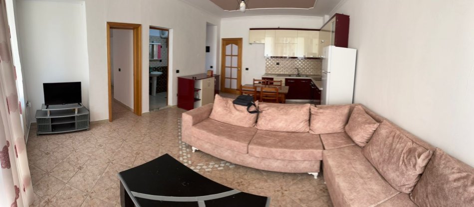 Tirane, jepet me qera apartament 2+1+Ballkon Kati 1, 94 m² 600 € 