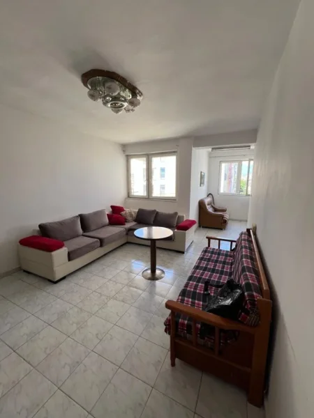Tirane, jepet me qera apartament 2+1 Kati 5, 500 € (don bosko)