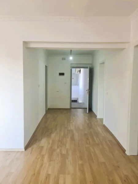 Tirane, shitet apartament 2+1 , 155.000 € (stadiumi dinamo)