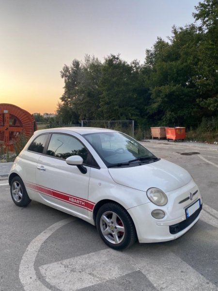 Tirane, shes makine Fiat 500 Benzin, e bardhë automatik Kondicioner 175.001 km 4.800 €