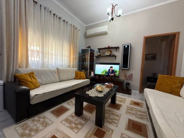 Tirane, shitet apartament 2+1 Kati 0, 66 m² 100.000 € (FRESKU)