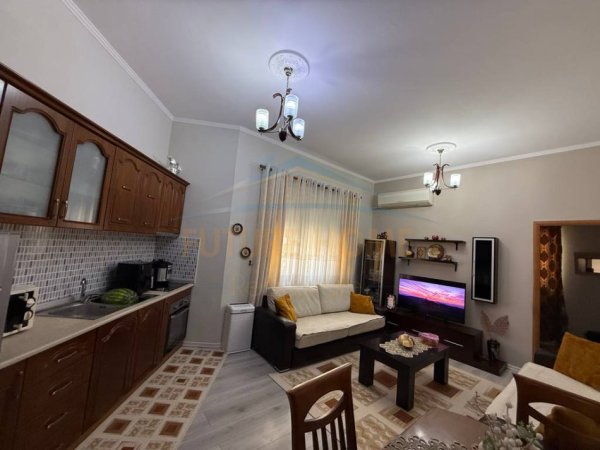 Tirane, shitet apartament 2+1 Kati 0, 66 m² 100.000 € (FRESKU)