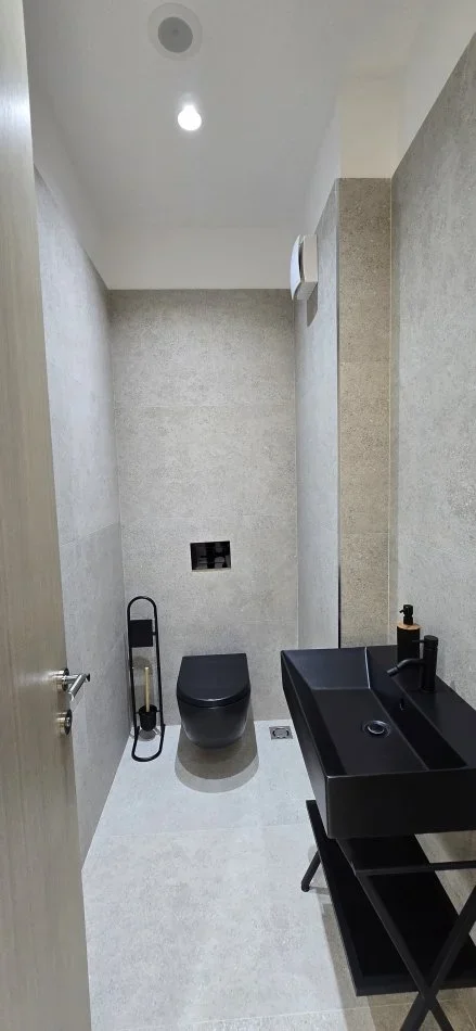 Tirane, shitet ambjent biznesi Kati 2, 107 m² 295.000 € (oxhaku)