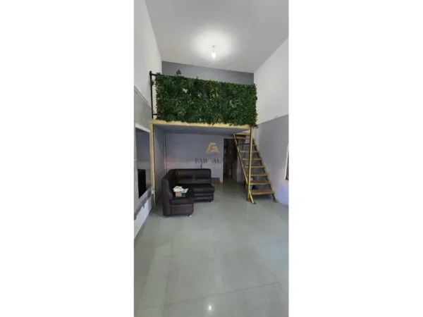 Tirane, jepet me qera dyqan Kati 0, 25 m² 400 € (Rruga 4 Deshmoret)