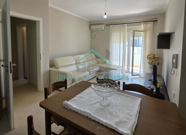 Vlore - Lungomare, shitet apartament 2+1+Ballkon , 103 m² 175.000 € (LUNGOMARE)