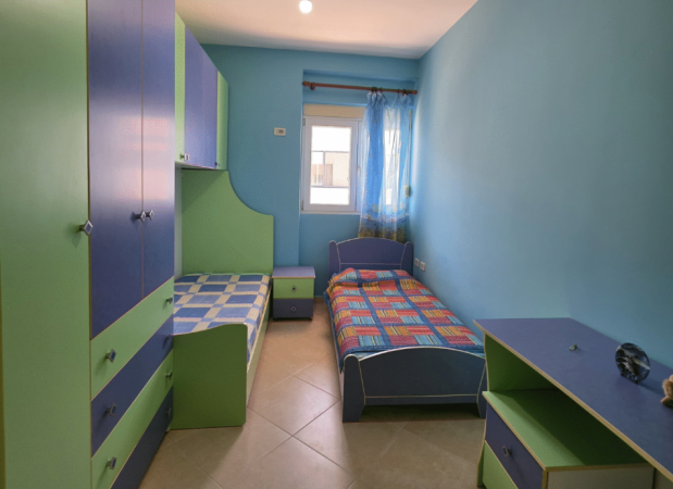 Vlore - Lungomare, shitet apartament 2+1+Ballkon , 103 m² 175.000 € (LUNGOMARE)