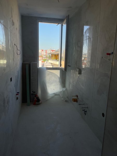 Tirane, shitet apartament 1+1+Ballkon Kati 3, 71 m² 132.275 € (Bulevardi i Ri)