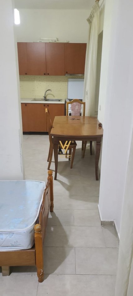 Tirane, jepet me qera apartament 1+1+Ballkon Kati 1, 36 m² 240 € (TREGU ELEKTRIK)