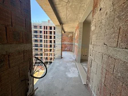 Tirane, shitet apartament 2+1 Kati 5, 197.200 m² 197.200 € (Bulevardi i Ri)