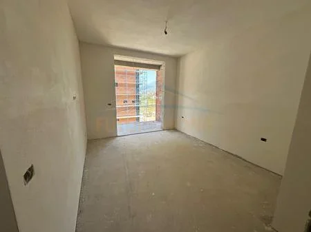 Tirane, shitet apartament 2+1 Kati 5, 197.200 m² 197.200 € (Bulevardi i Ri)