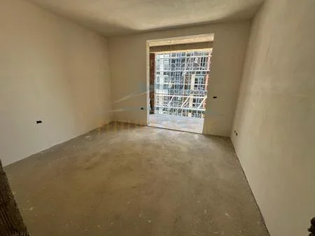 Tirane, shitet apartament 2+1 Kati 5, 197.200 m² 197.200 € (Bulevardi i Ri)