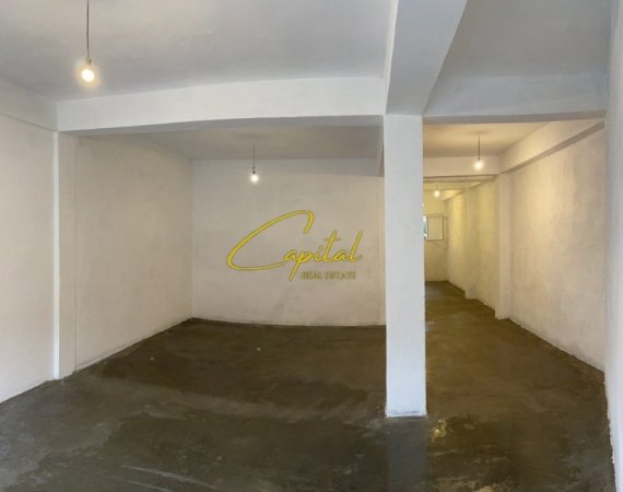 Tirane, jepet me qera magazine Kati 0, 85 m² 350 € (BULEVARDI I RI)