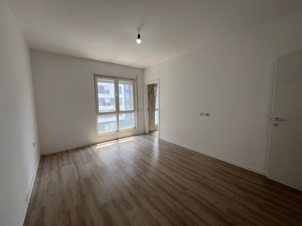 Tirane, shitet apartament 2+1+Ballkon Kati 2, 105 m² 170.000 € 